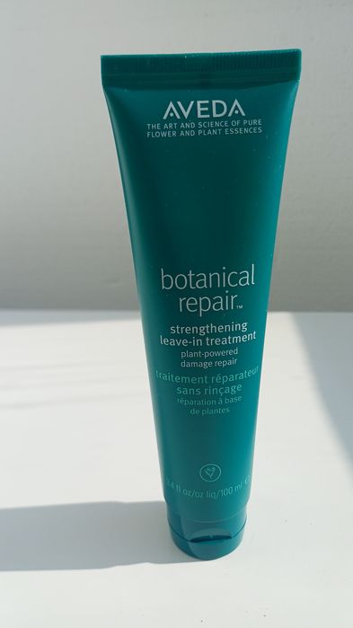 Възстановяваща терапия за коса без отмиване Aveda 100 мл