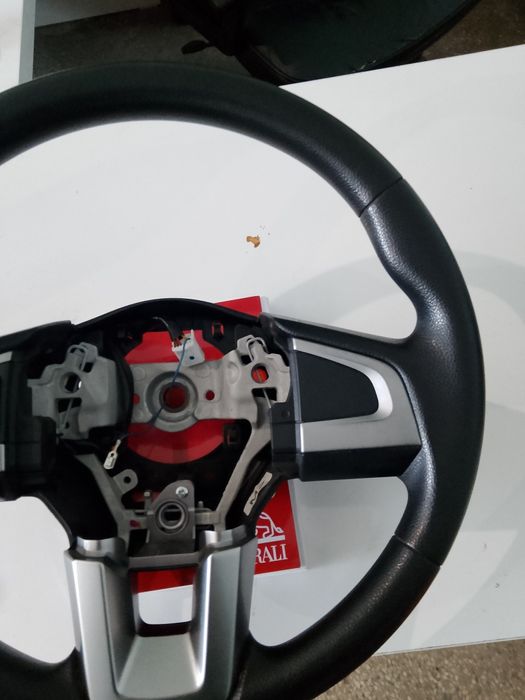 Продавам волан за субаро XV