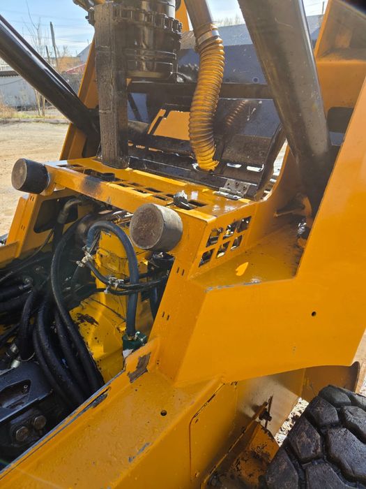 Продам минипогрузчик АНТ 1000 , 2014 год