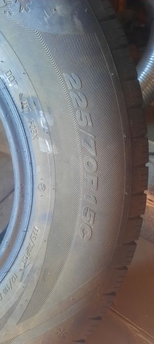 Резина зимняя 225/70/15С