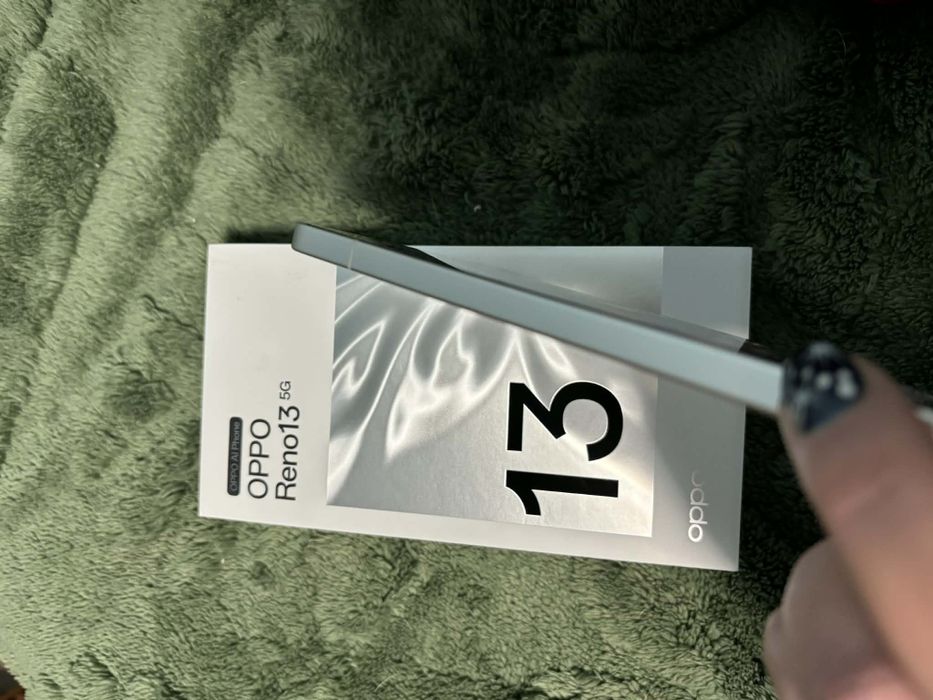 OPPO Reno13 5g 256gb