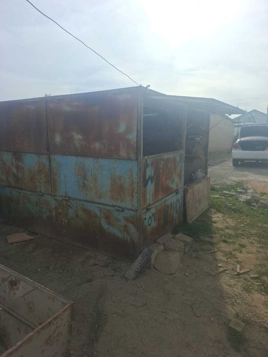 Хозблок / Железный гараж / Будка для стройки