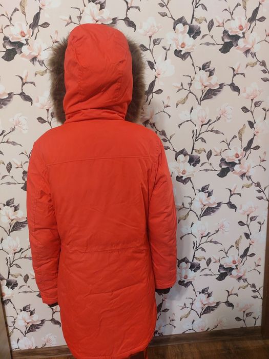 Продам зимнюю куртку