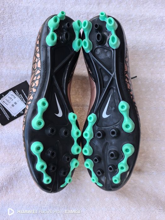 Професионални бутонки nike за изкуствена трева номер 44 стелка 28см