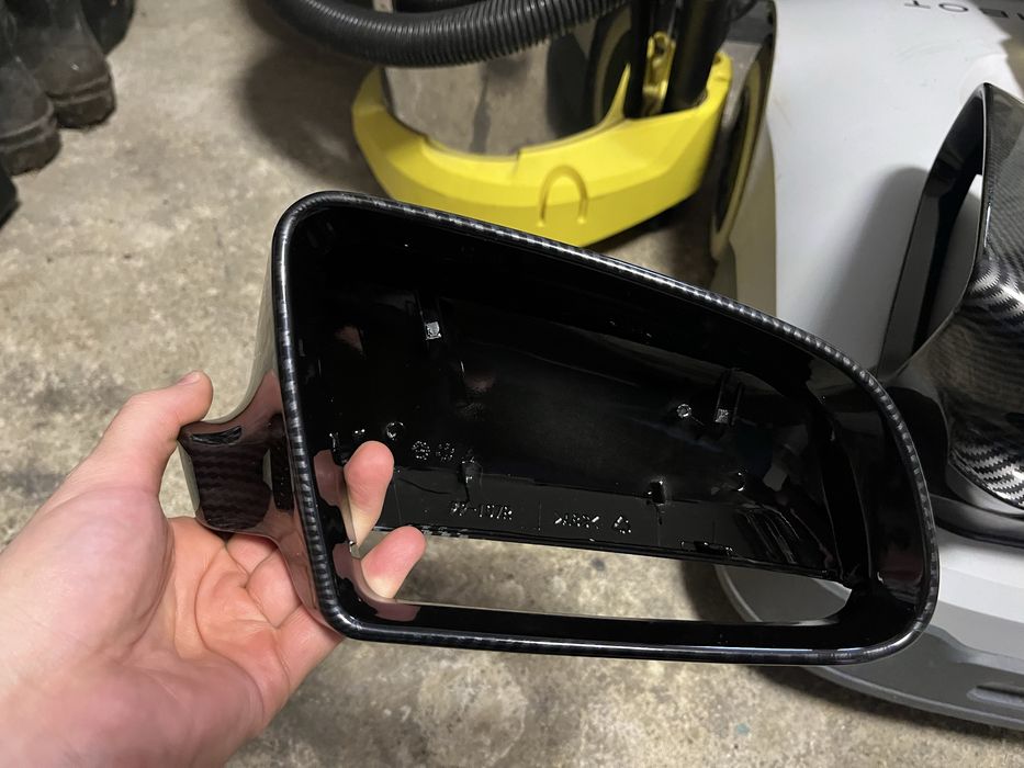 Карбонови капаци за Ауди А4 Б6/Б7