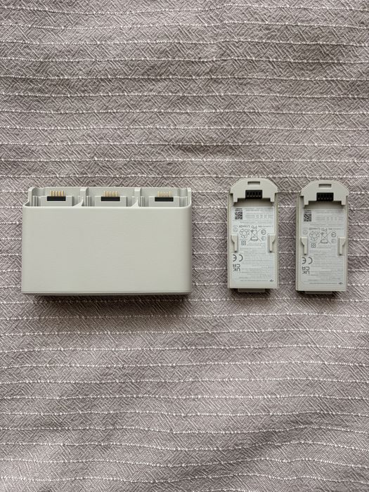 DJI NEO Hub + 2 baterii