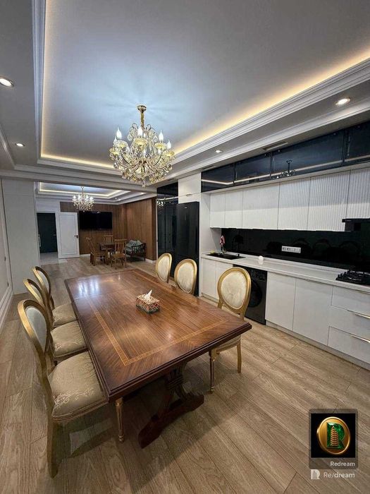 Сдается огромная квартира возле Seoul Mun, 4/2/10 150кв.м.