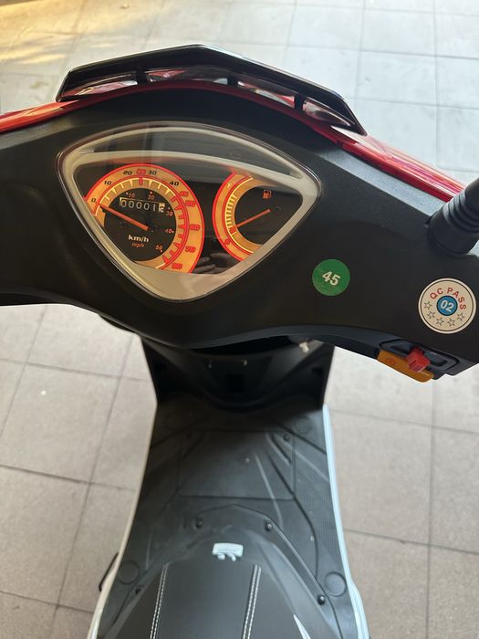 Închiriere scutere pentru glovo , wolt , bolt food