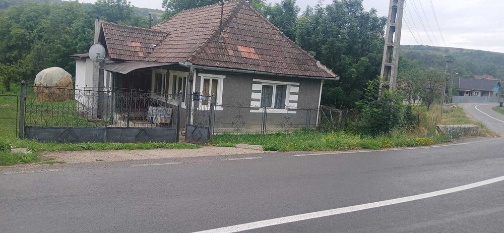 Casă de vânzare Aluniş