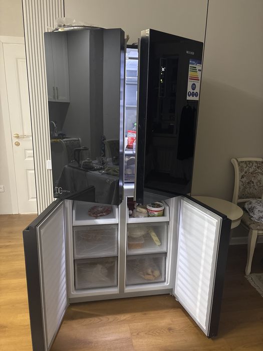 Холодильник новый  срочно !