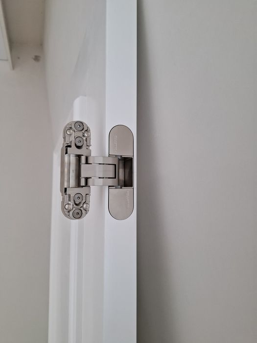 Установка  дверей