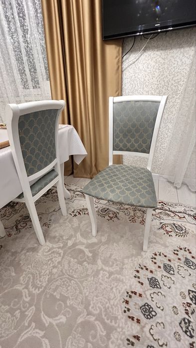 Диван в хорошем состояний