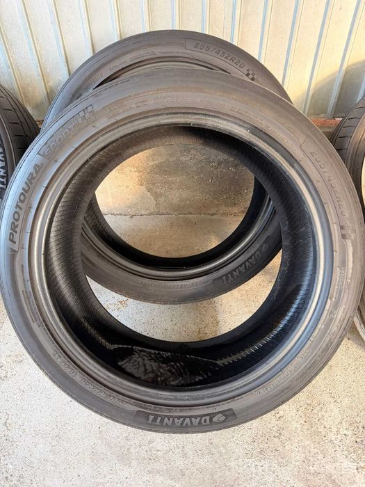Anvelope Vara 255 45 R20