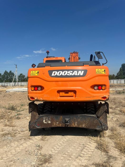Dooasan 210. Ekskavator  2019.   xolati alo  4200 motochas
