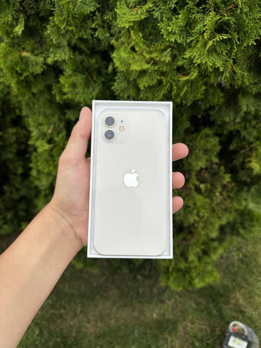Iphone 12 белый .