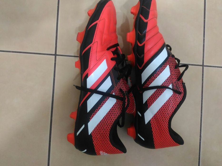 Adidas fotbal