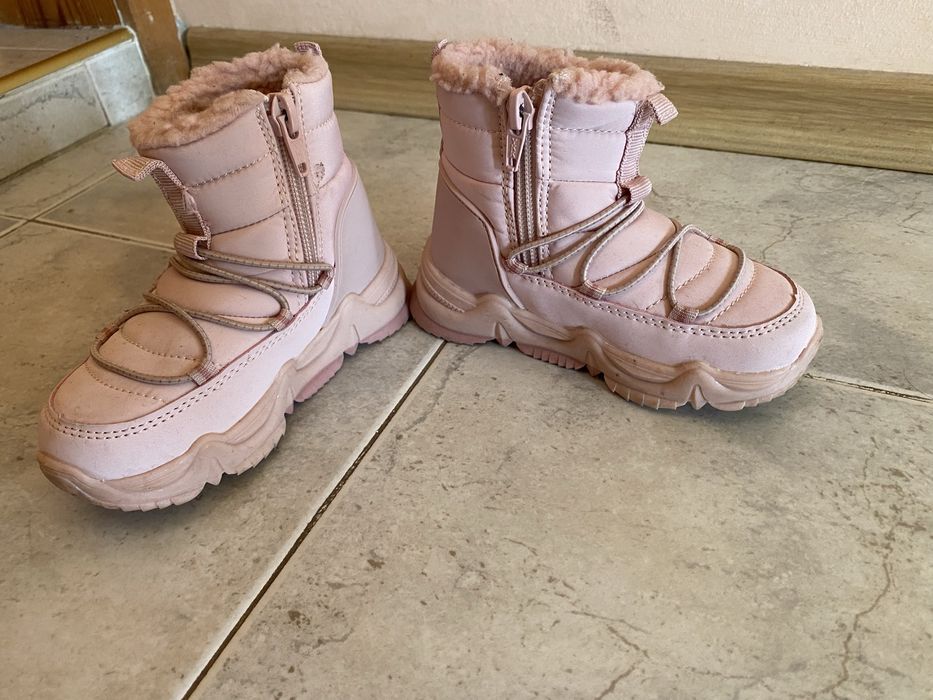 Детски обувки за момиченце/ боти ЧИСТО НОВИ