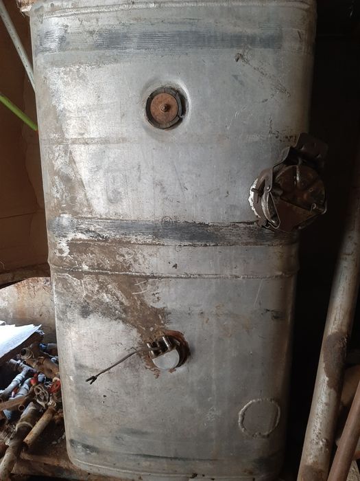 Продам алюминиевый бак