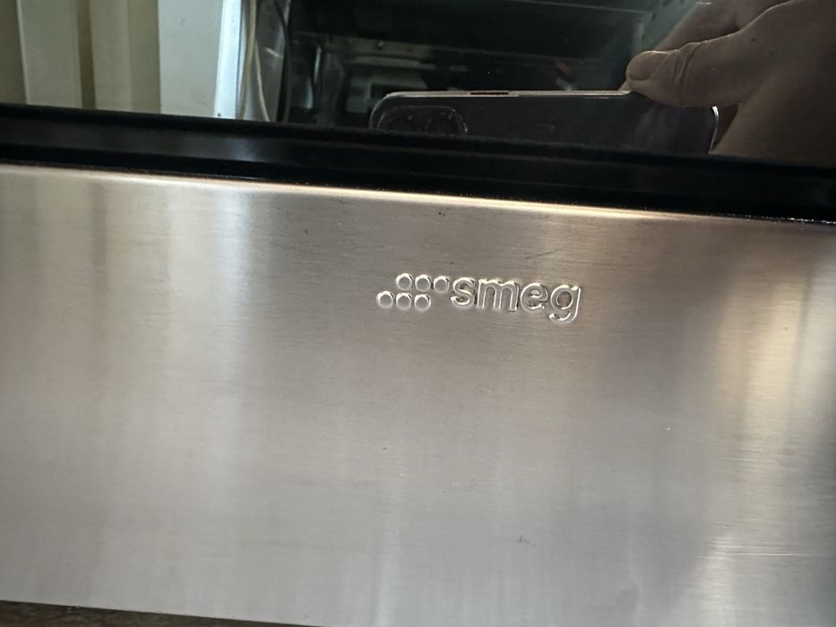 Професионална готварска печка Смег/Smeg