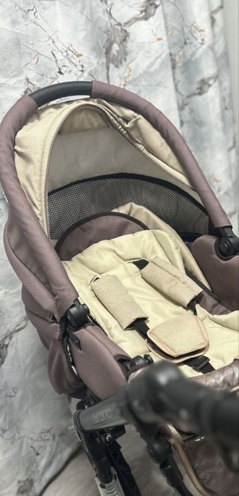 Продам детскую коляску прогулочную