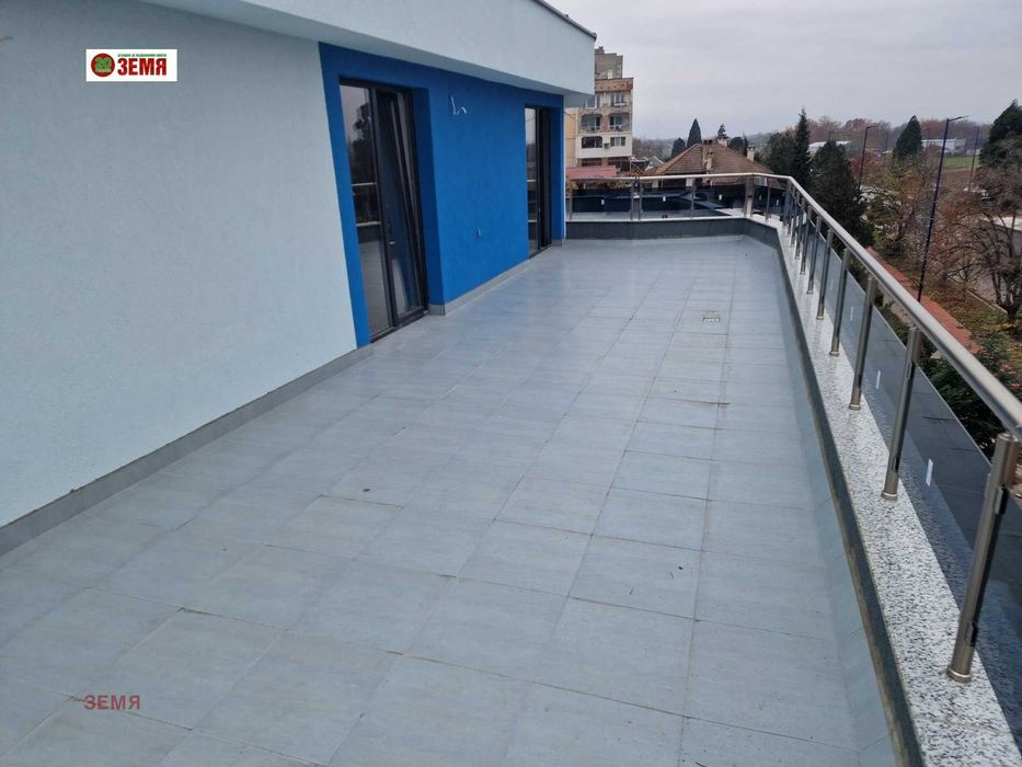 Продава се Тристаен апартамент в Пазарджик, Устрем - 130 кв.м за 654 €/кв.м - Снимка #8