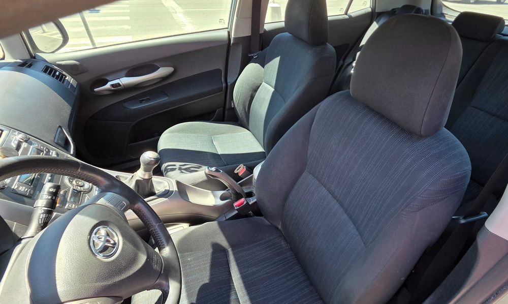Vând Toyota Auris, 2009, 82 000km, 1.6 benzină, 124CP