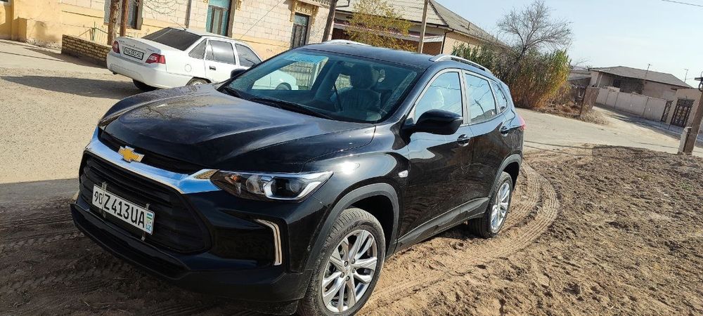 Машина сотилади нарх пулга