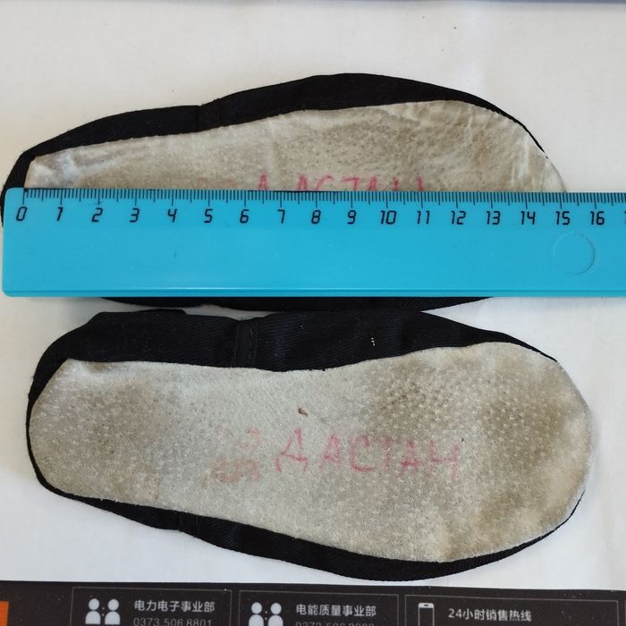 Продам чешки 200 тенге