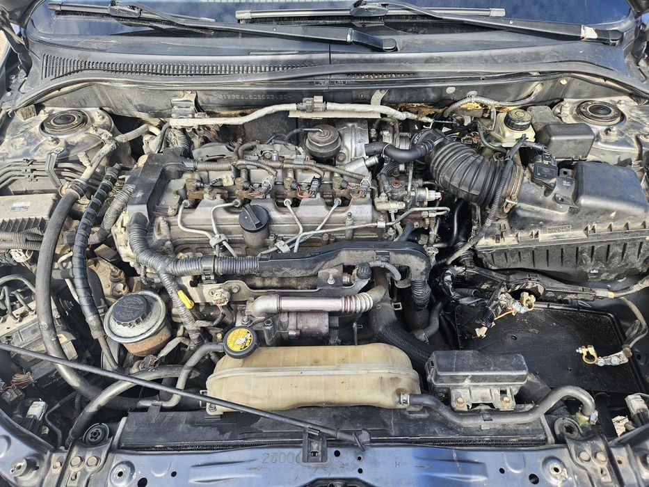 Тойота Авенсис т25 2.2 д-кат 177 на части Avensis t25 2.2d-cat 177