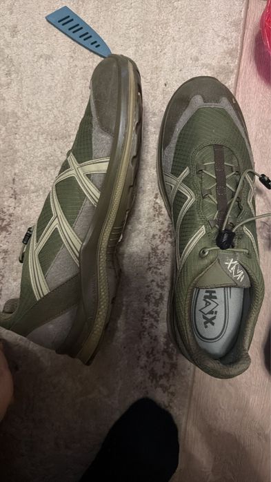 Vand papuci de aventuri