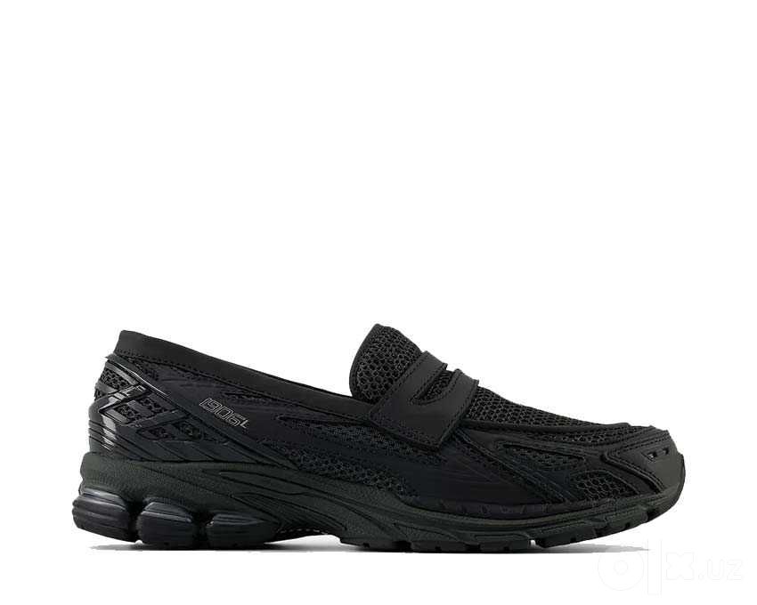 Продам новые New balance 1906l черные