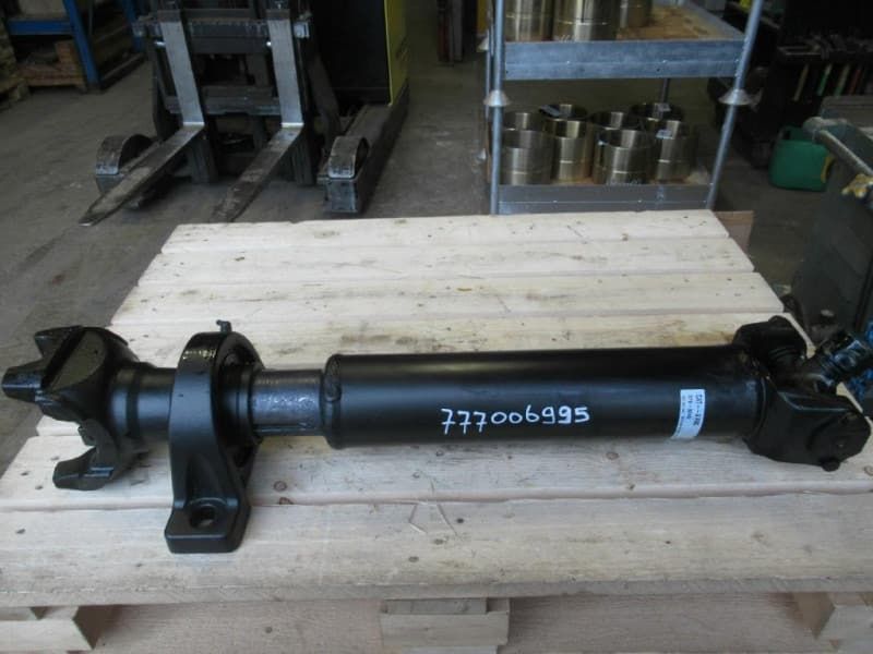 ax cardanic pentru caterpillar