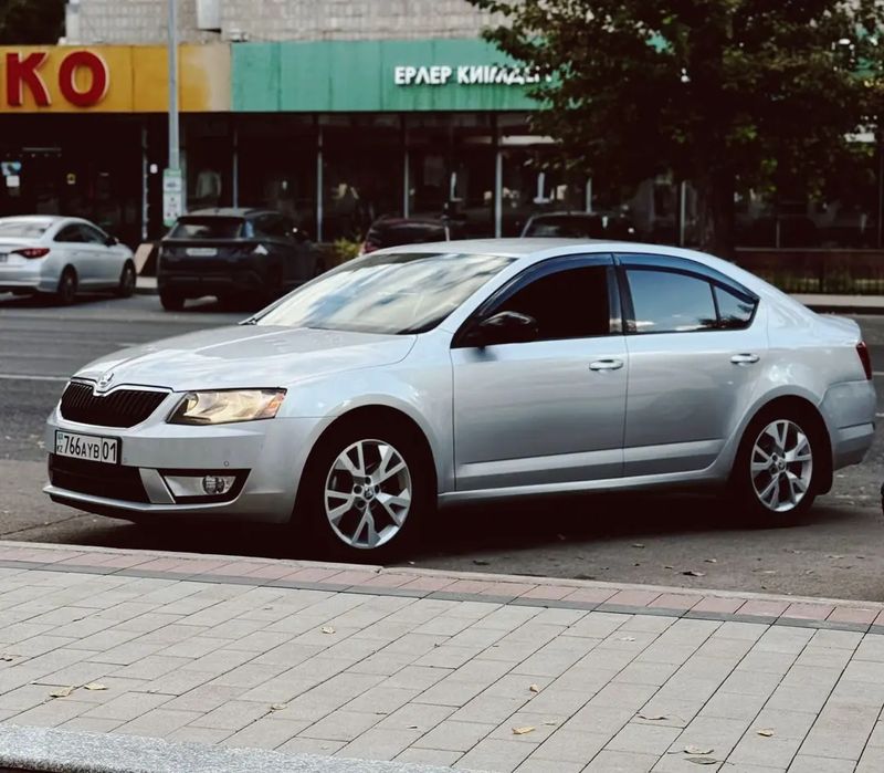 Продам диски с шинами R17