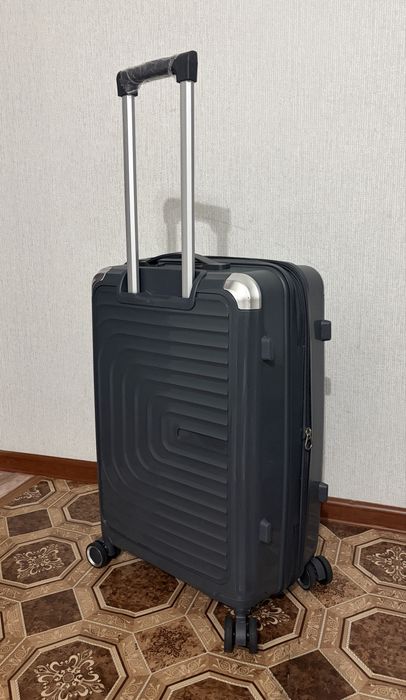 Чемодан размер M, Средний, высота 65 см