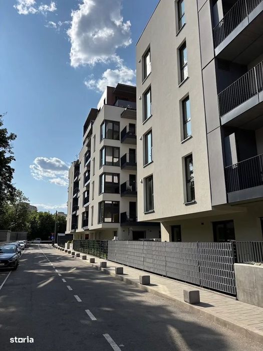 Quartier Azuga - Apartament ready-to-move cu terasa si view catre lac