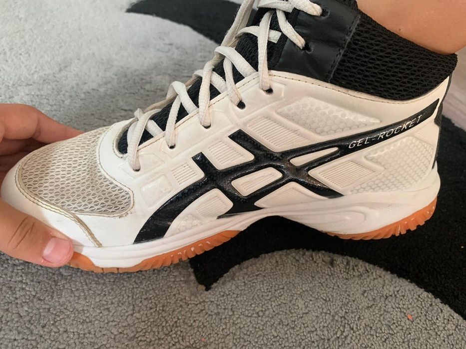 волейбольный кроссовки