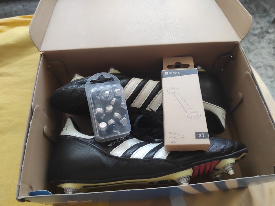 Намалям-Бутонки("Adidas word cup"N-41и"Predator"N-42