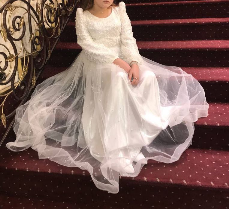 Продам вечерние платье для подростка