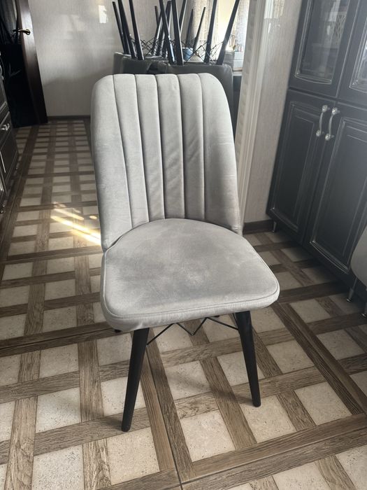 Продам стулья для кухни