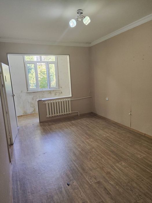 Юнусабад 15 квартал 1/4/4 (38²) продаётся квартира