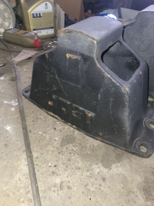 Vând înălțătoare cupla Jost. 30 cm