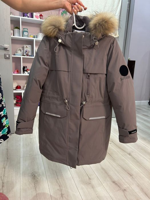 Продам куртку новую