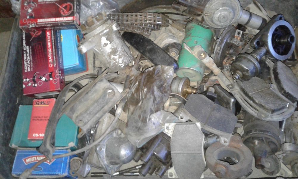 Запчасти на москвич