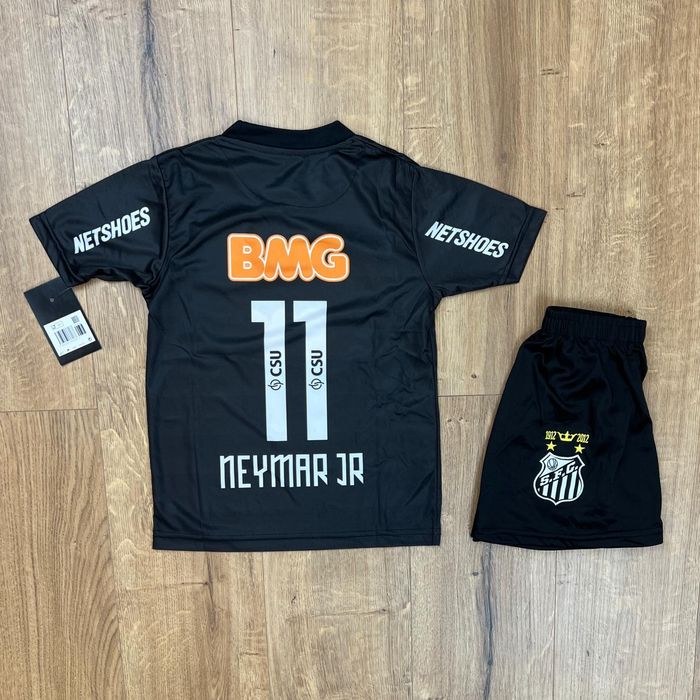 Детски футболен к-т на Неймар Джуниор /Сантош /12/13