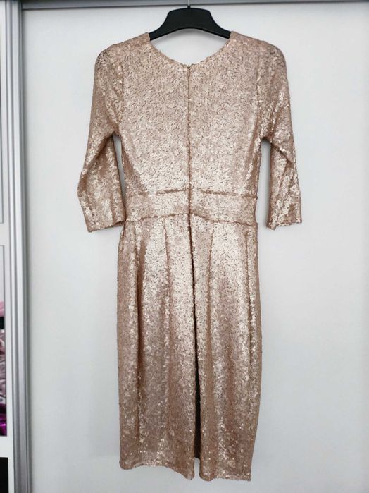 Rochie paiete șampaniei