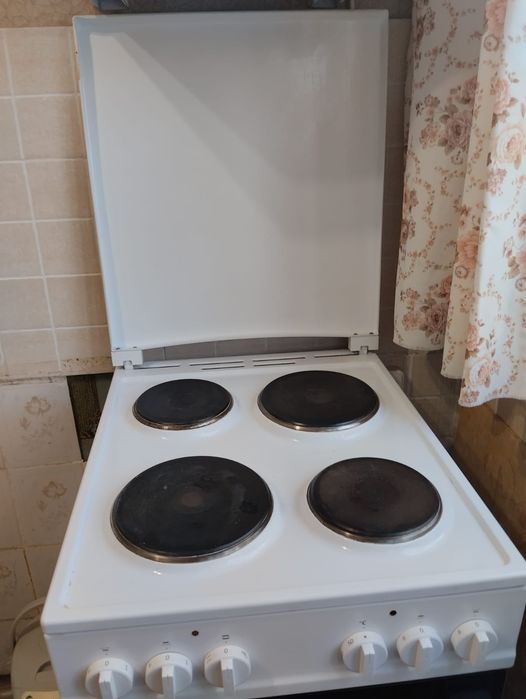 продаю плиту электрическую