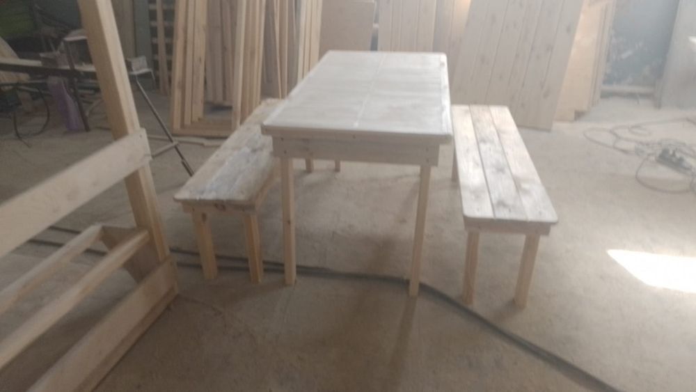 Столы со скамейками