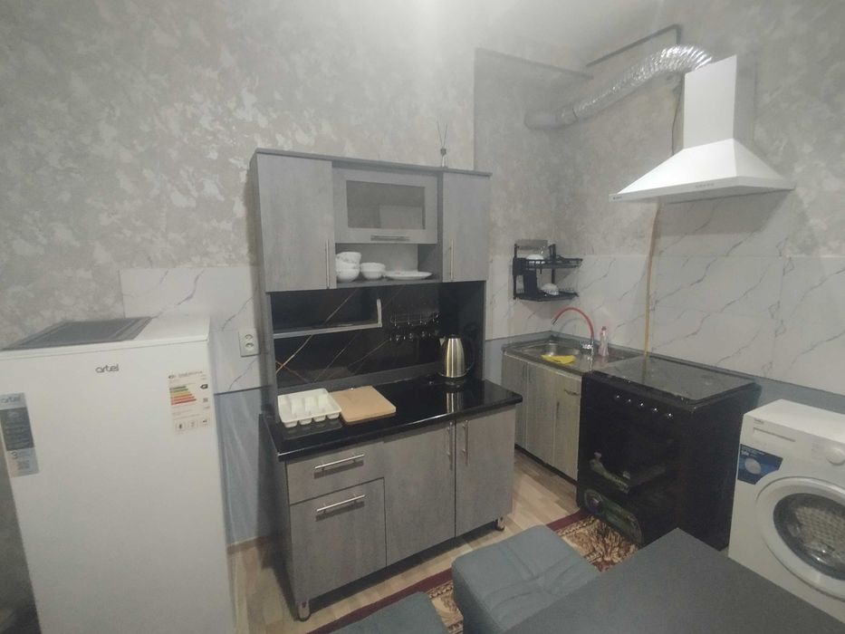 Аренда на м. Ойбек 2-комн. квартиры для бизнесменов, 1й эт.