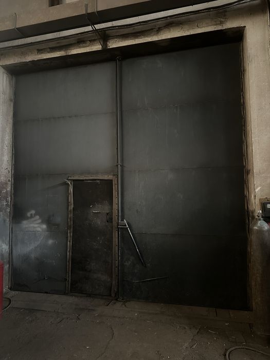 Сдам в аренду помещение 300квадратов