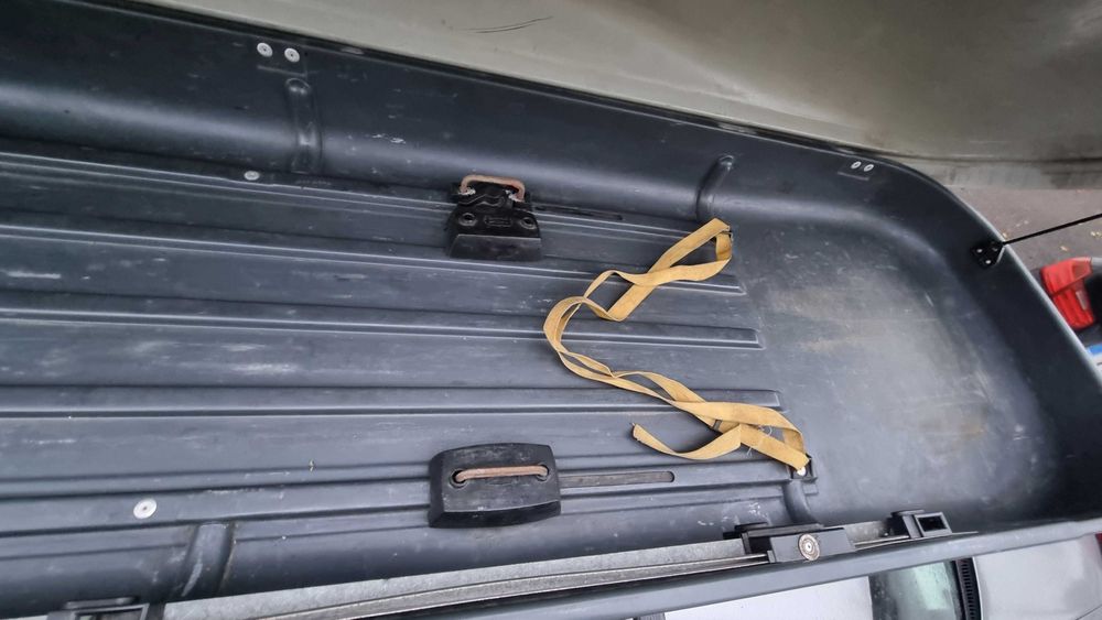 Cutie portbagaj 220cm